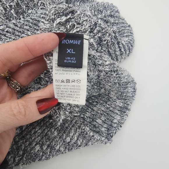 ROMWE Gray LOOSE Knit Sweater - Picture 3 of 11